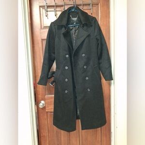 CALE Women's Black Coat with Chain Detail
